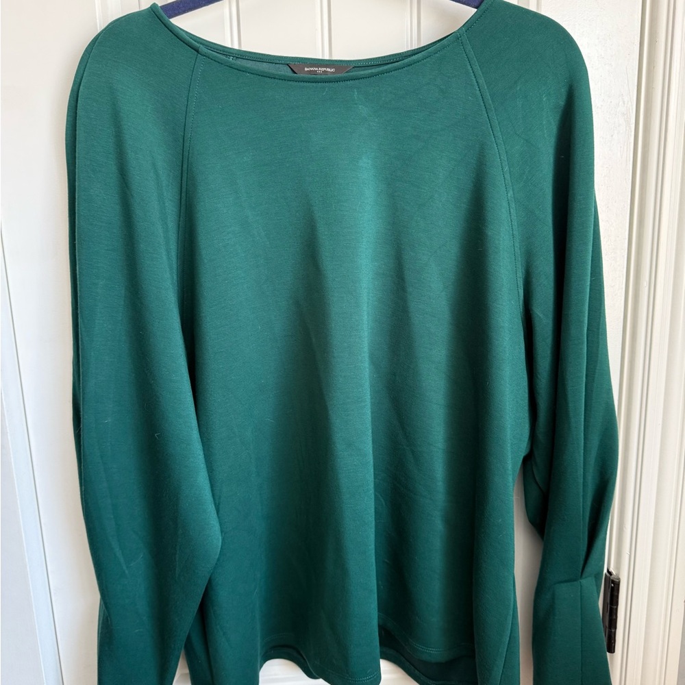 Banana Republic Women's Forest Green Long Sleeve Top